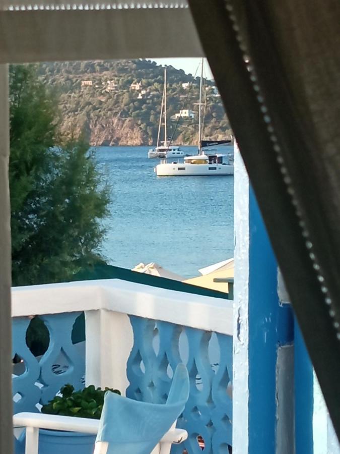 Anneta'S Suite Agia Marina  Eksteriør billede